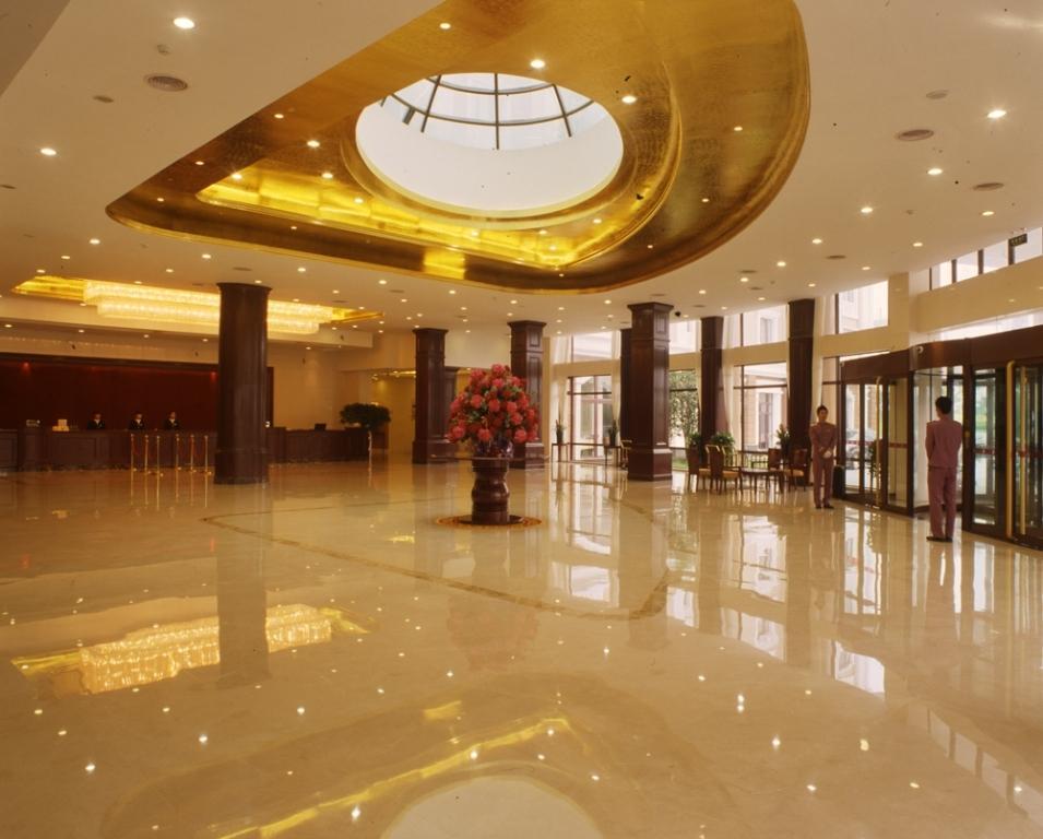 Eiffelton Hotel